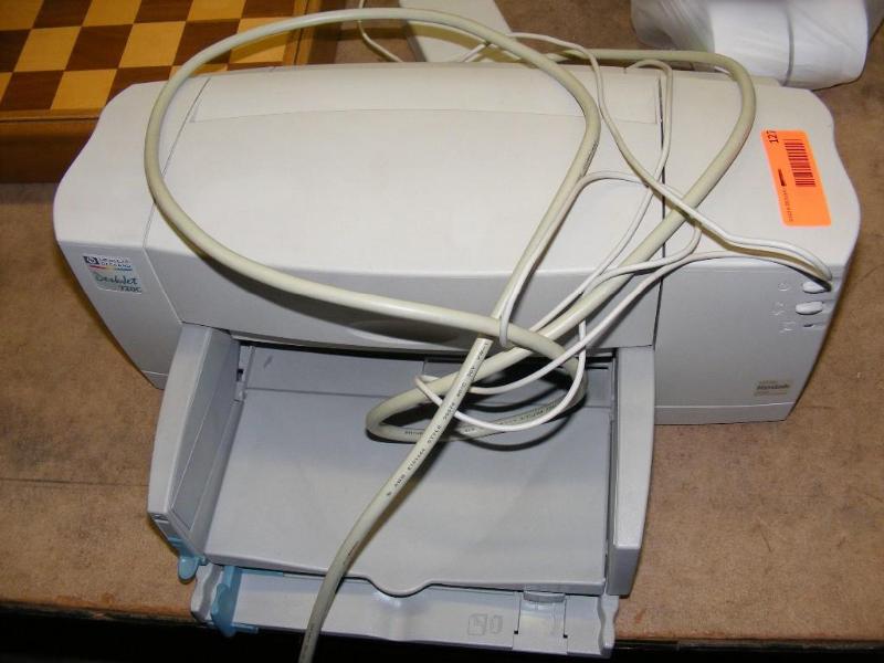 HP Deskjet 720C Printer...