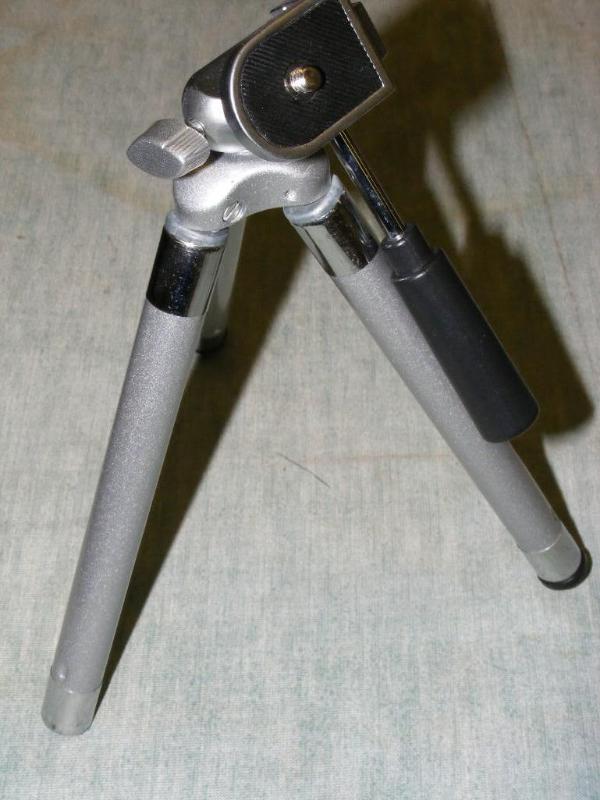Small Camera tri-pod...