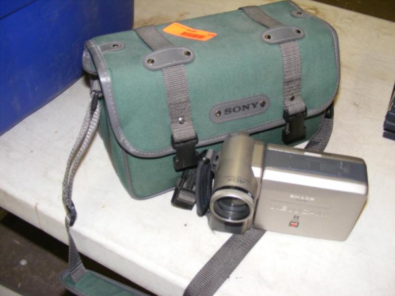 Sharp Viewcam, VL-E760, with a case...