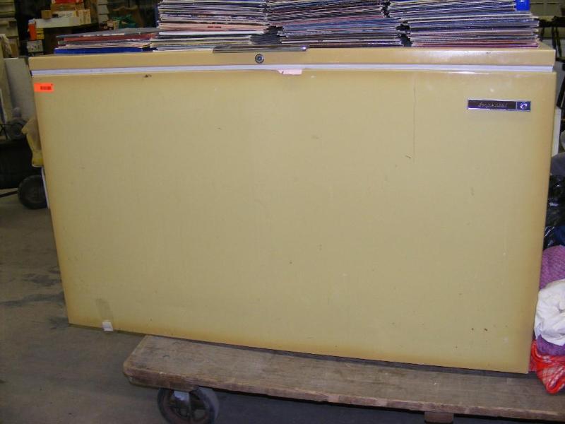 Imperial Freezer &nbsp6-foot chest...