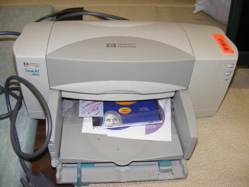 HP Printer with software Deskjet 88...