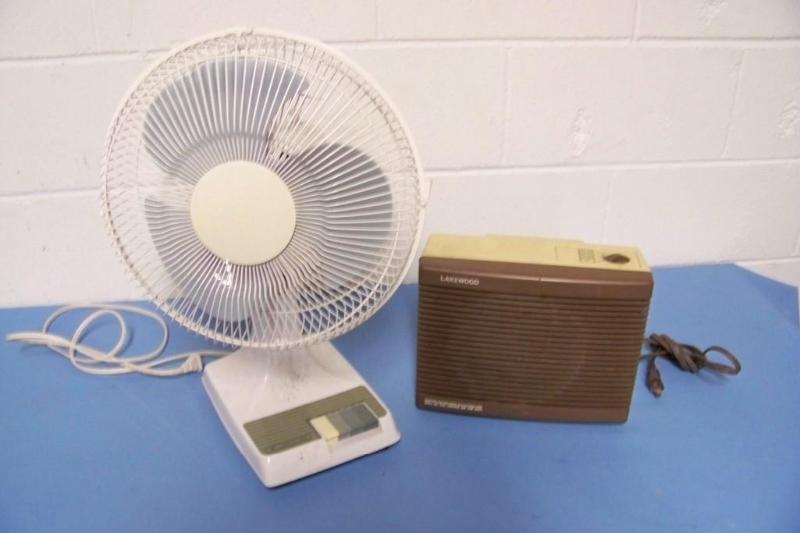 lot 41 image: Oscillating Fan and Old Time Heater