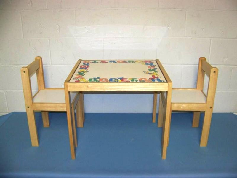 lot 53 image: Wooden, Kids Art  Play Table and (2) Chairs