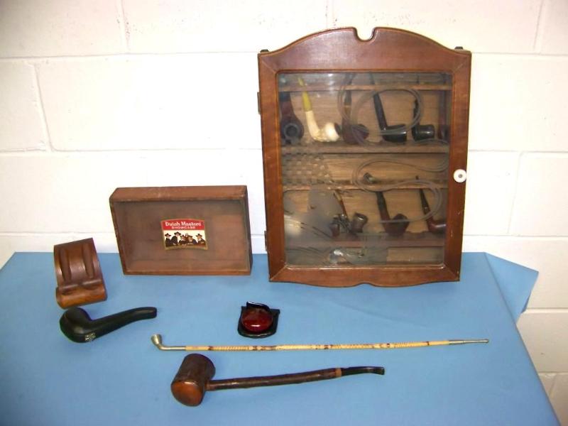 lot 67 image: Pipe  Smoking Collection - VINTAGE  COLLECTABLE