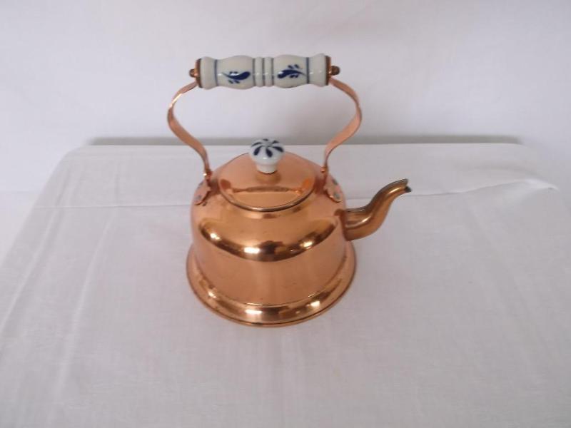 Cute little tea pot 6 34&quot W x...