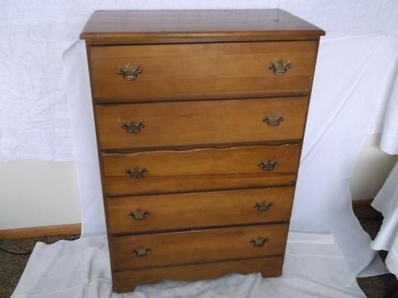 Vintage solid&nbsp wood dresser wi...