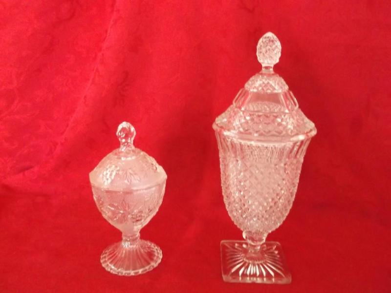2 Candy dishes in great shape the b...