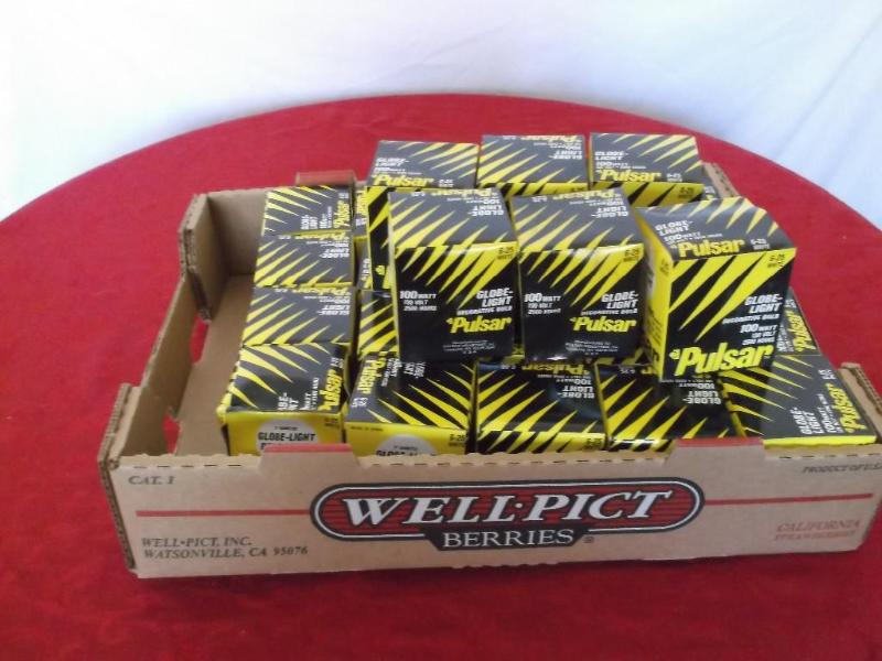 Flat of 26 Pulsar 100 watt vanity b...