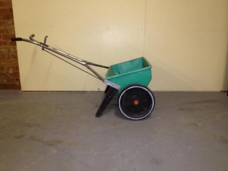 Red Devil Spreader