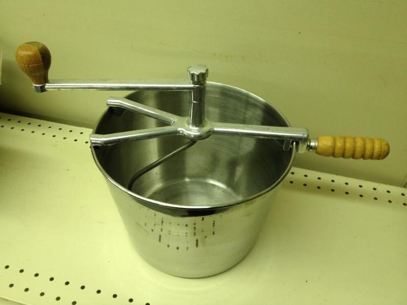 Back to Basics Dough Maker
