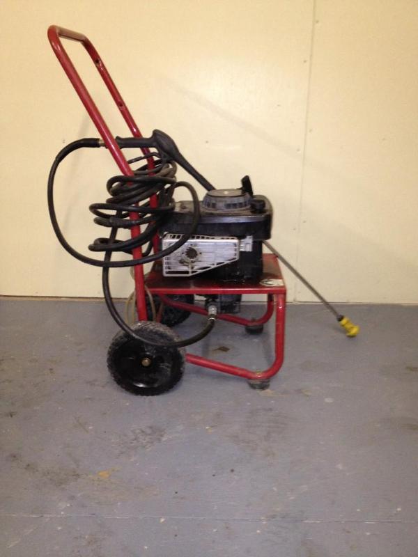 Genarac Pressure Washer