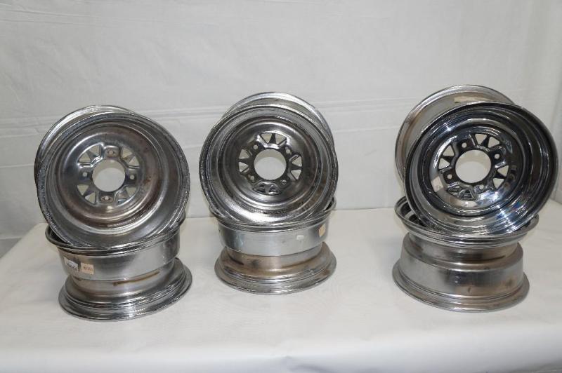 lot 1 image: Six new chrome Arctic Cat rims