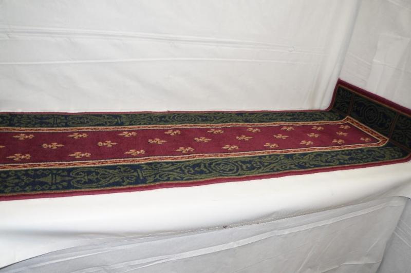 lot 60 image: Rug Runner