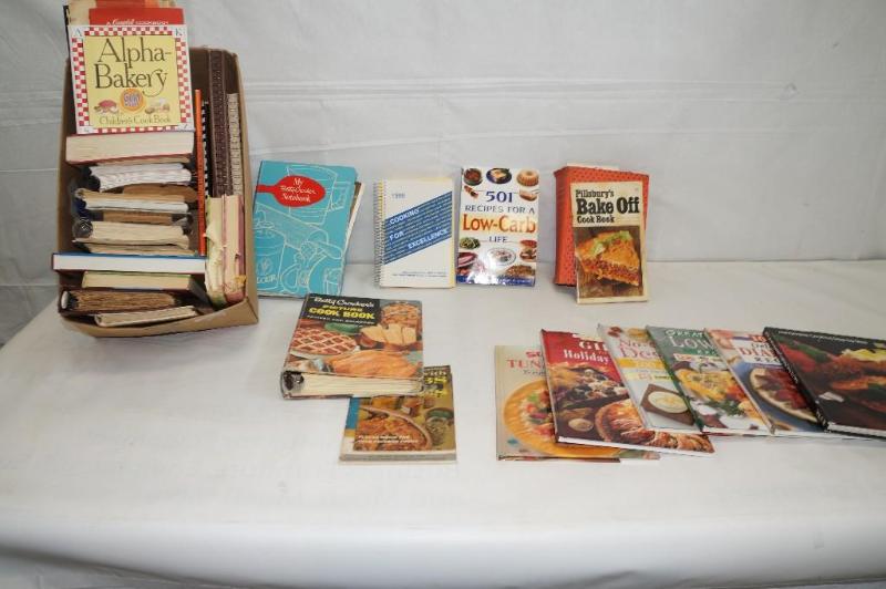 lot 76 image: Large Lot of Cookbooks, Including Lots of Vintage Ones