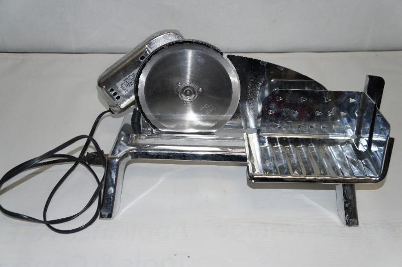 lot 78 image: Stainless Steel Rival Electric Food Slicer