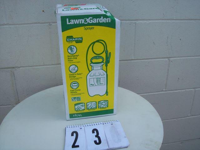 Lawn and garden 1 Gallon pump up sp...