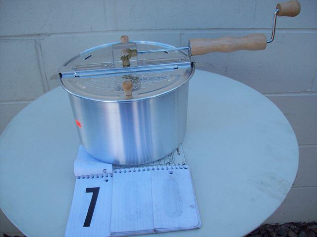 Whirly Pop Popcorn maker, new...