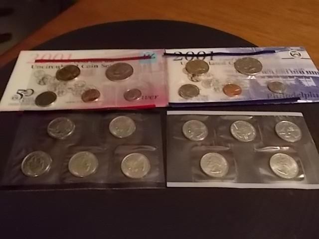 2001 US Mint Set D &amp P With Sta...