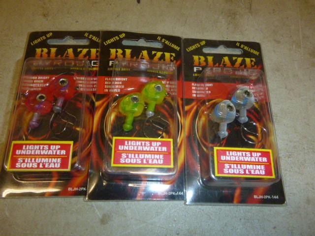 3 2-Pack Blaze Pyrojig Lights Up Un...