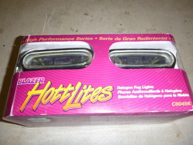 2 Blazer Hottlites Halogen Fog Ligh...
