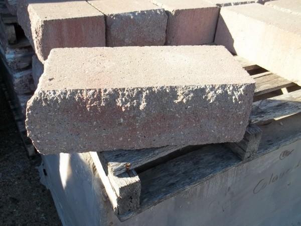 FREE STANDING WALL COLUMN BLOCK RED...