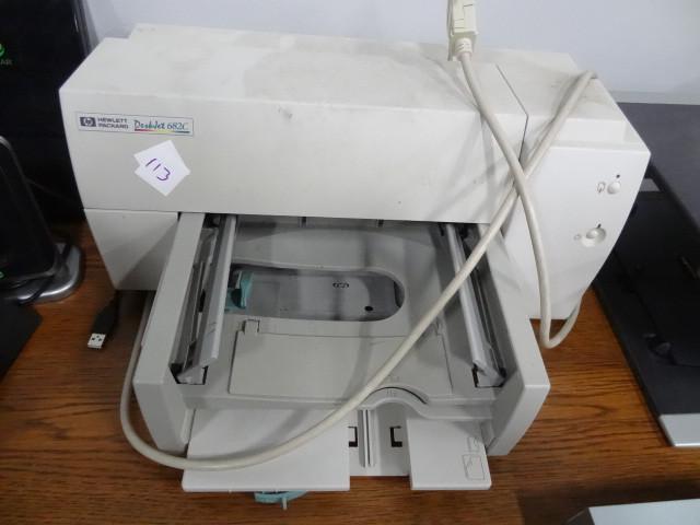 lot 113 image: HP desk jet 682C...