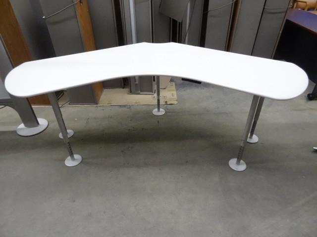 lot 178 image: Adjustable height task desk. 66 x 3...