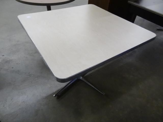 lot 190 image: 36 x 36 table with metal base...