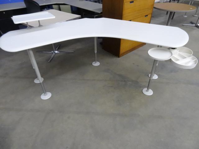 lot 193 image: Adjustable height task desk. 66 x 3...