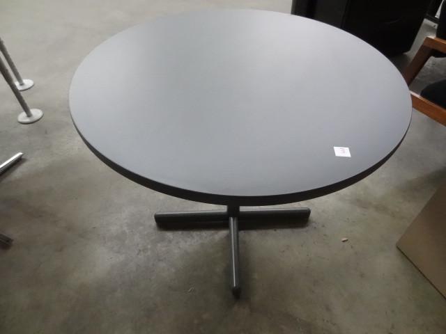lot 198 image: 36" round metal framed table...