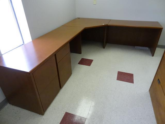 lot 22 image: L shaped office desk. 3 piece. 3 fi...