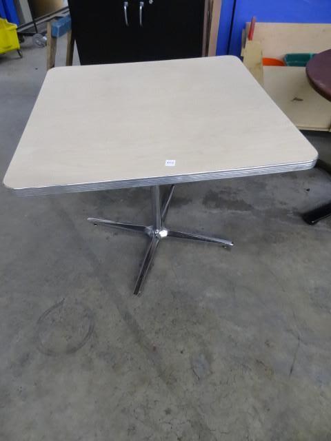 lot 220 image: 36 x 36 table with metal base...
