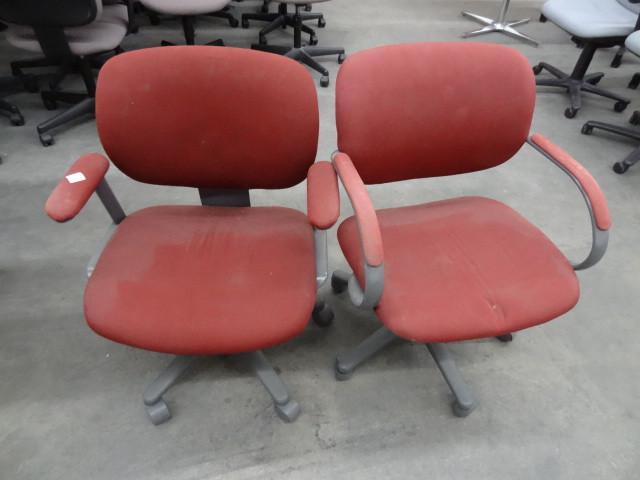 lot 232 image: 2 matching office chairs on wheels...