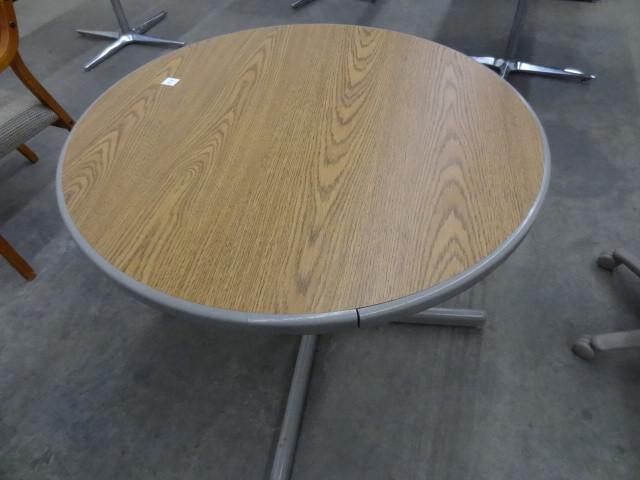 lot 240 image: 36" round metal framed table...