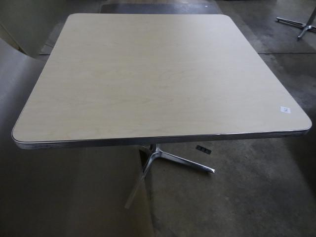 lot 278 image: 36 x 36 metal framed table...