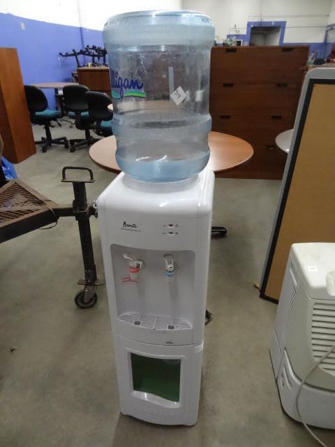 lot 319 image: Avanti hot and cold water dispenser...