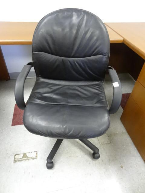 lot 43 image: Office chair on wheels...