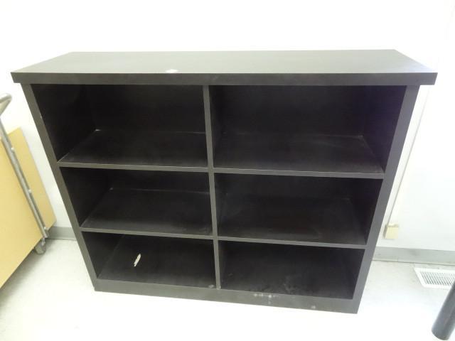 lot 62 image: 56 x 16 x 48 laminate book shelf...
