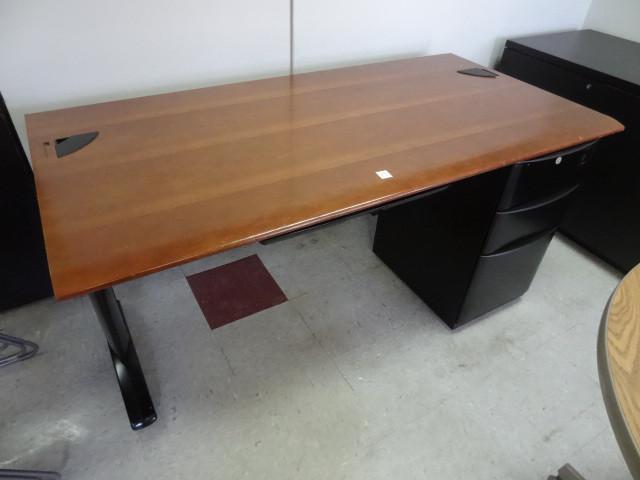 lot 73 image: 60 x 30 x 29 desk. 3 drawer...
