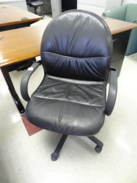 lot 8 image: Office chair on wheels...