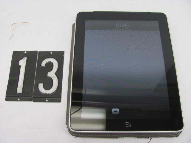 lot 13 image: Apple ipad A1337 32G. This unit is ...