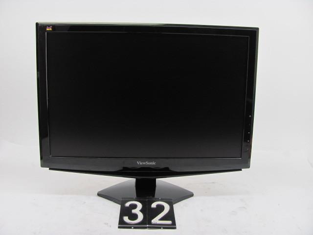 lot 32 image: Viewsonic VA1948M-LED 19" LCD ...