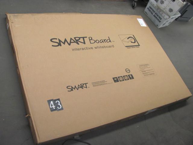 lot 43 image: Smart board interactive whiteboard....