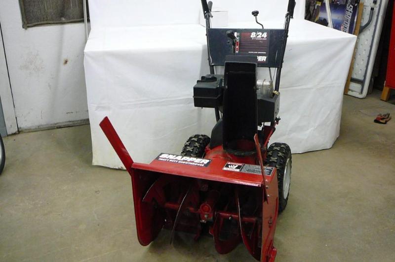 Snapper 8HP 24&quot width heavy d...