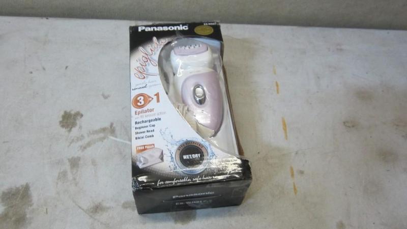 lot 23 image: Panasonic trimmer...