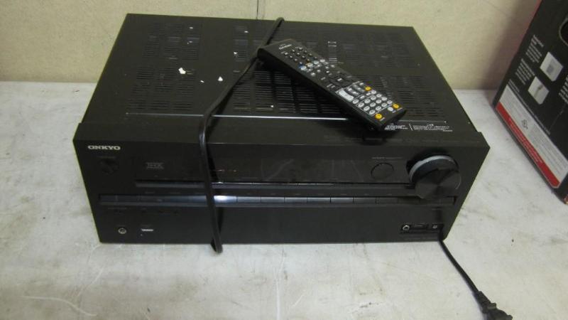 lot 30 image: Onkyo reciever...