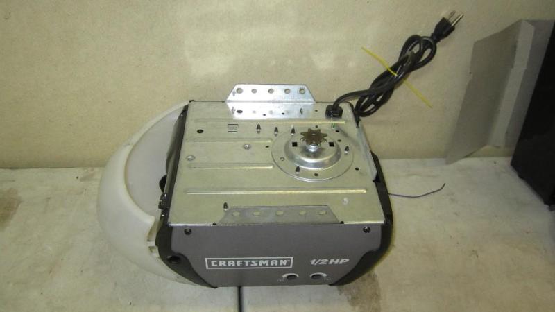 lot 68 image: craftsman 12 hp power head...