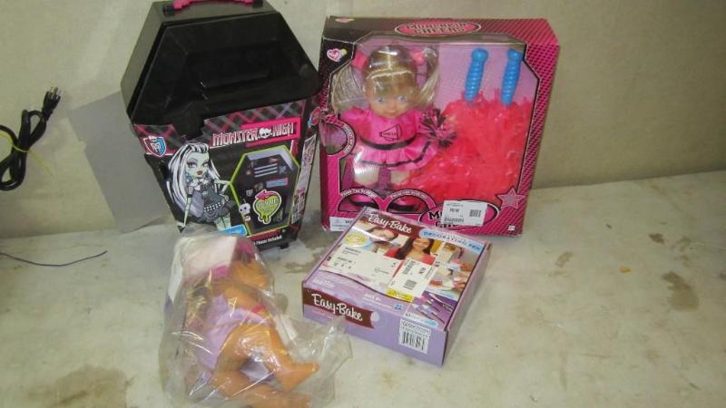 lot 69 image: toys...
