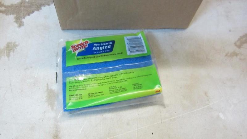 lot 75 image: box of scrubbing pads...