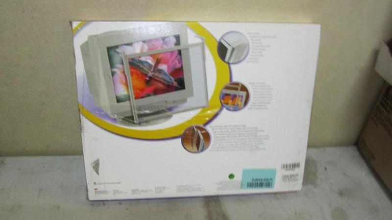 lot 84 image: 3M anti glare screens...